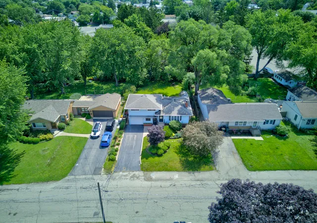 Homes for sale in Antioch, IL | 911 David St, Antioch, IL 60002 | MLS# 12688216