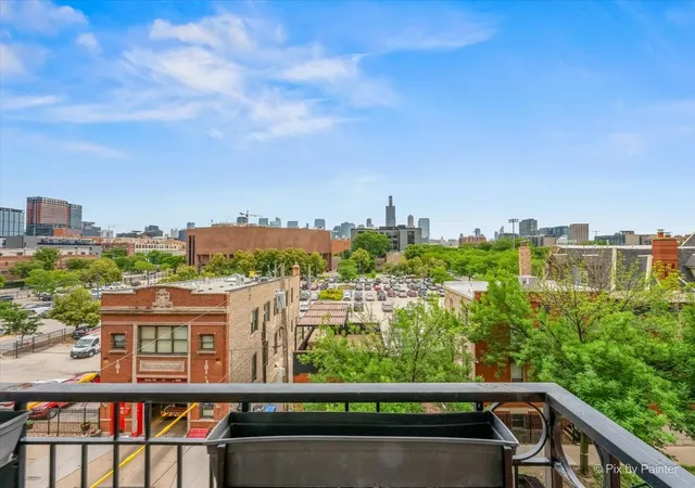 Homes for sale in Chicago, IL | 1500 W Monroe St #422, Chicago, IL 60607 | MLS# 12688237