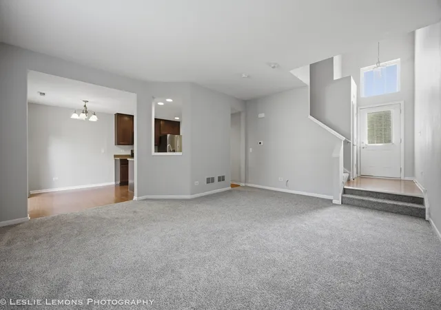 Homes for sale in Oswego, IL | 337 Devoe Dr #337, Oswego, IL 60543 | MLS# 12688253