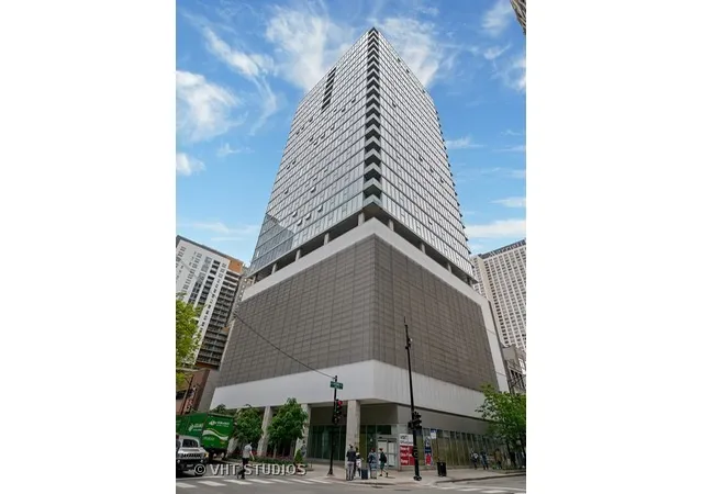 Homes for sale in Chicago, IL | 550 N St Clair St #2002, Chicago, IL 60611 | MLS# 12688256
