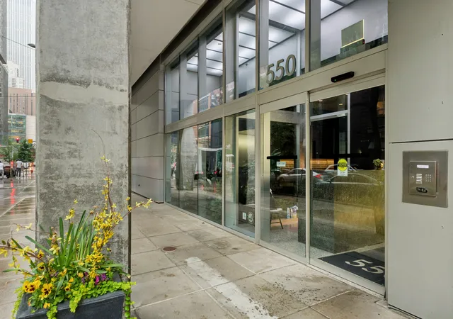 Homes for sale in Chicago, IL | 550 N St Clair St #2002, Chicago, IL 60611 | MLS# 12688256