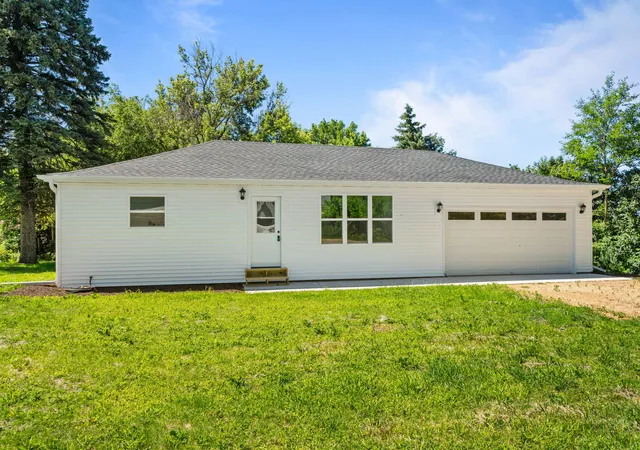 Homes for sale in Leaf River, IL | 3569 W Egan Rd, Leaf River, IL 61047 | MLS# 12688288