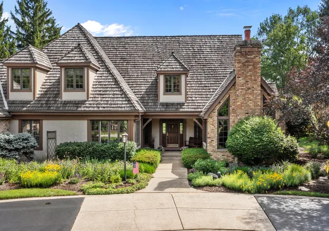 1st image of 18 S Wynstone Dr, North Barrington, IL 60010 | MLS# 12688320