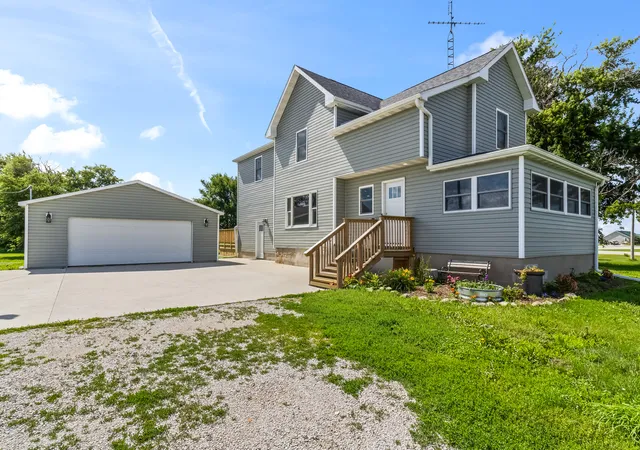 Homes for sale in Flanagan, IL | 17469 N 300 East Rd, Flanagan, IL 61740 | MLS# 12688328