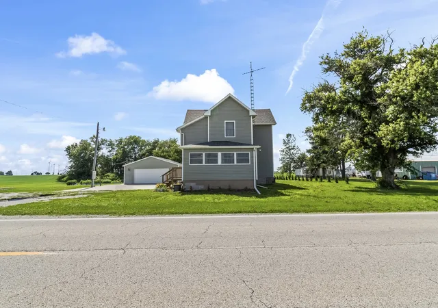 Homes for sale in Flanagan, IL | 17469 N 300 East Rd, Flanagan, IL 61740 | MLS# 12688328