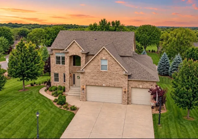 Photo 1 of Single family home for sale at 8940 Doubletree Dr N, Crown Point, IN 46307 | MLS# 12688366 | Listing updated on 2026-10-15