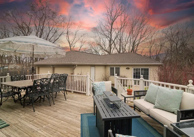 2nd image of 123 Raymond Ave, Barrington, IL 60010 | MLS# 12688385