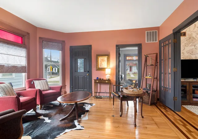4th image of 123 Raymond Ave, Barrington, IL 60010 | MLS# 12688385