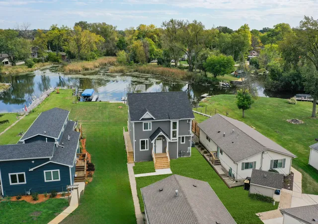 Homes for sale in Ingleside, IL | 36825 N Lake St, Ingleside, IL 60041 | MLS# 12688420