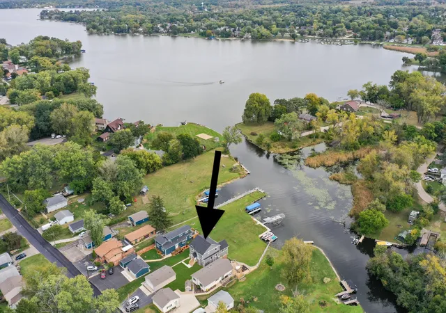 Homes for sale in Ingleside, IL | 36825 N Lake St, Ingleside, IL 60041 | MLS# 12688420