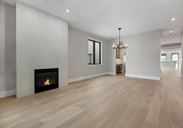 3rd image of 1841 W Newport Ave, Chicago, IL 60657 | MLS# 12688427