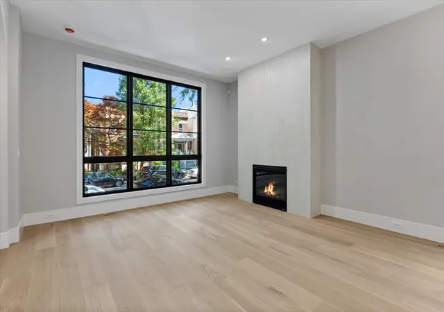 5th image of 1841 W Newport Ave, Chicago, IL 60657 | MLS# 12688427