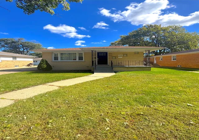 Photo 2 of Single family home for sale at 17539 William St, Lansing, IL 60438 | MLS# 12688452 | Listing updated on 2026-10-29