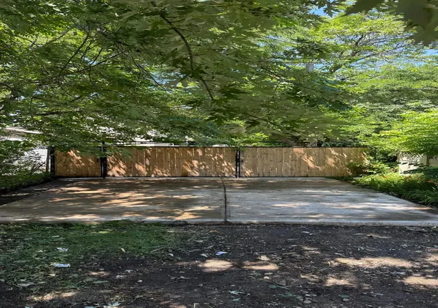 Homes for sale in Chicago, IL | 7002 S Hermitage Ave, Chicago, IL 60636 | MLS# 12688454