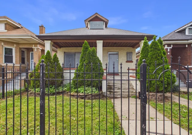 Homes for sale in Chicago, IL | 7732 S Winchester Ave, Chicago, IL 60620 | MLS# 12688458