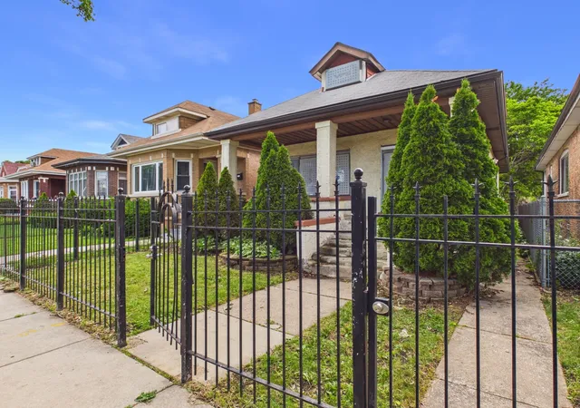 Homes for sale in Chicago, IL | 7732 S Winchester Ave, Chicago, IL 60620 | MLS# 12688458