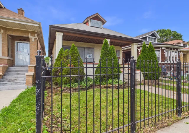 Homes for sale in Chicago, IL | 7732 S Winchester Ave, Chicago, IL 60620 | MLS# 12688458