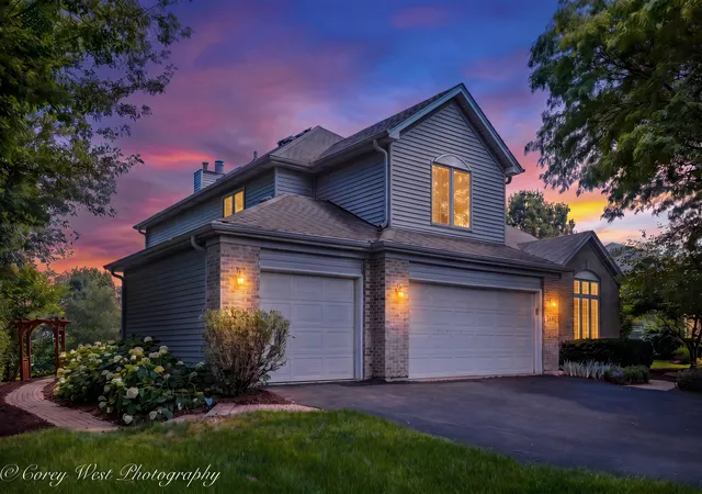 Homes for sale in Batavia, IL | 1644 Derby Dr, Batavia, IL 60510 | MLS# 12688472