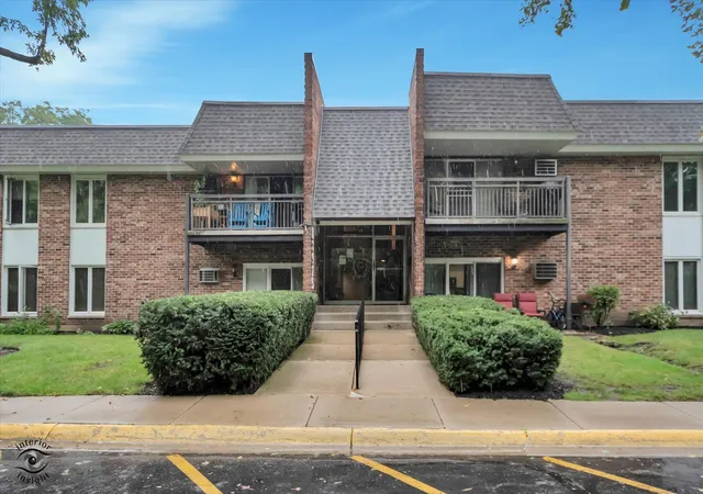 Condo for sale at 3915 Saratoga Ave #H117, Downers Grove, IL 60515 | MLS# 12688474
