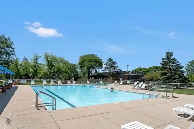 Listing Photo 28 - Condo for sale in 3915 Saratoga Ave located at 3915 Saratoga Ave, Downers Grove, IL 60515 - Unit #H117