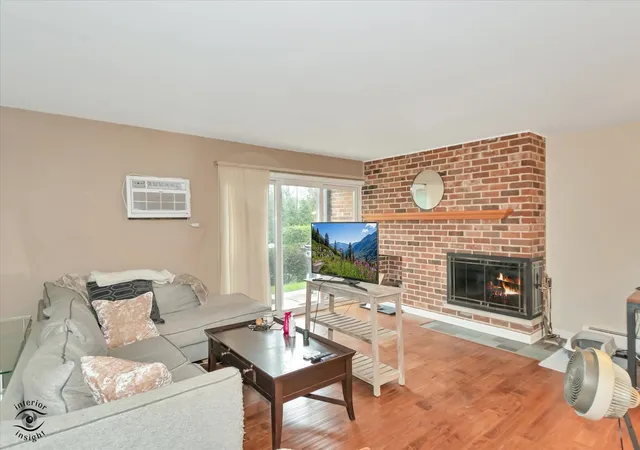 Photo 4 of Condo for sale at 3915 Saratoga Ave #H117, Downers Grove, IL 60515 | MLS# 12688474 | Listing updated on 2026-10-07