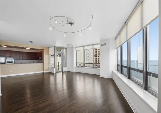 3rd image of 600 N Lake Shore Dr #1305, Chicago, IL 60611 | MLS# 12688483