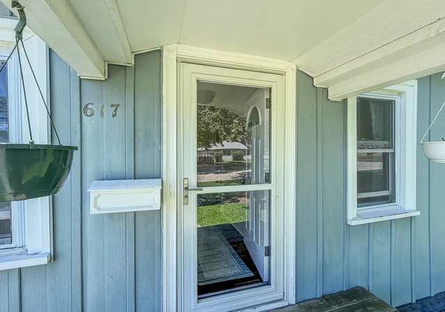 Homes for sale in Mattoon, IL | 617 Edgar Ave, Mattoon, IL 61938 | MLS# 12688485