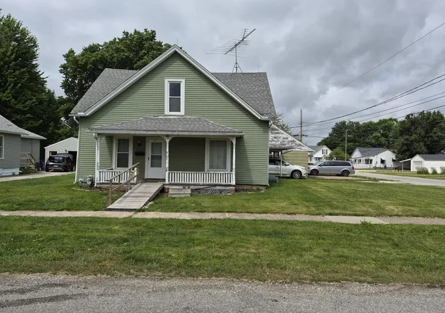 Homes for sale in Monmouth, IL | 622 N D St, Monmouth, IL 61462 | MLS# 12688492