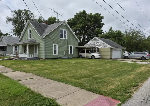 Homes for sale in Monmouth, IL | 622 N D St, Monmouth, IL 61462 | MLS# 12688492