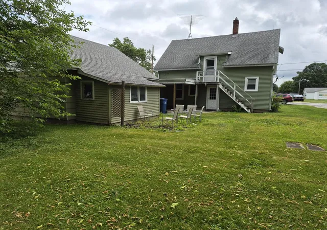 Homes for sale in Monmouth, IL | 622 N D St, Monmouth, IL 61462 | MLS# 12688492