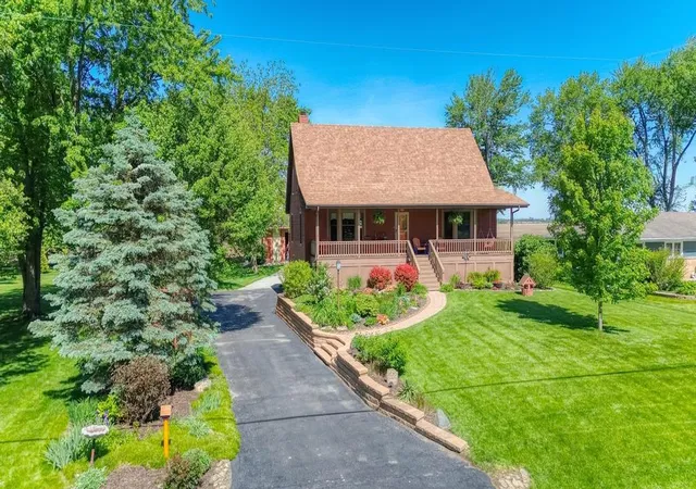 Homes for sale in Kankakee, IL | 1570 S Sandbar Rd, Kankakee, IL 60901 | MLS# 12688544