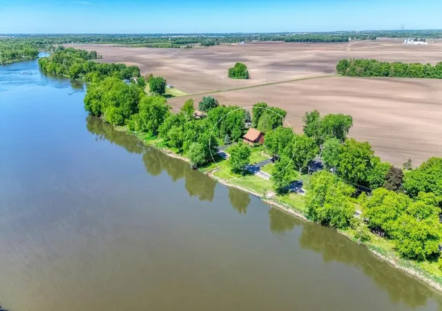 Homes for sale in Kankakee, IL | 1570 S Sandbar Rd, Kankakee, IL 60901 | MLS# 12688544