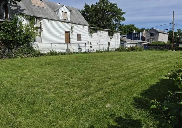 1st image of 5404 W Walton St, Chicago, IL 60651 | MLS# 12688560