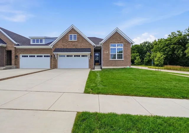 Homes for sale in Lemont, IL | 16590 Kayla Dr, Lemont, IL 60439 | MLS# 12688566