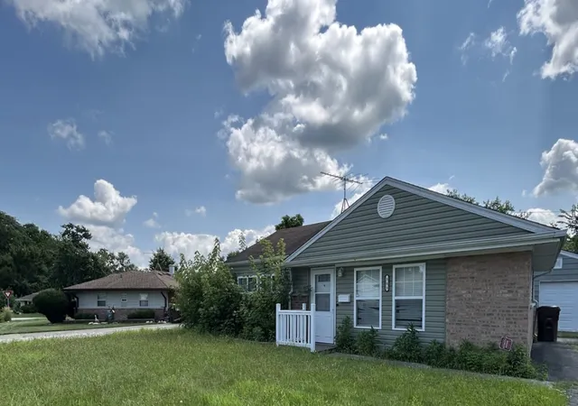 Photo 1 of Single family home for sale at 303 Sauganash St, Park Forest, IL 60466 | MLS# 12688568 | Listing updated on 2026-09-01