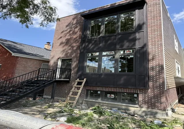 Homes for sale in Chicago, IL | 643 N Trumbull Ave, Chicago, IL 60624 | MLS# 12688569