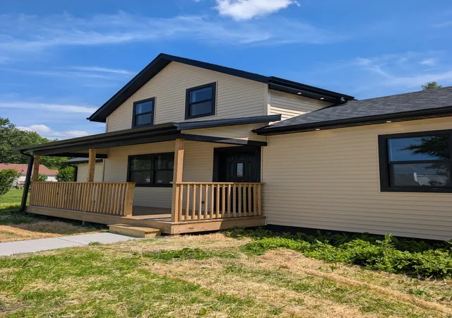 2nd image of 206 E Jefferson St, Gardner, IL 60424 | MLS# 12688577