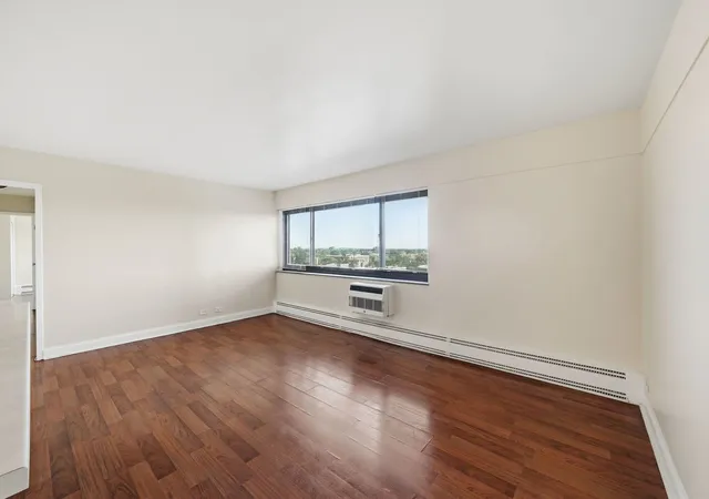 4th image of 7337 S South Shore Dr #1030, Chicago, IL 60649 | MLS# 12688583