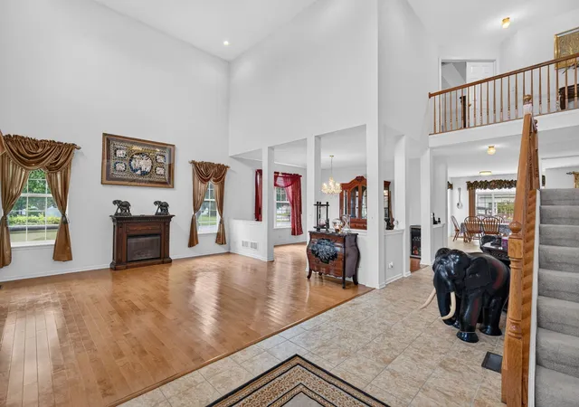 Photo 3 of Single family home for sale at 24501 Bay Crk Ln, Plainfield, IL 60586 | MLS# 12688588 | Listing updated on 2026-07-09
