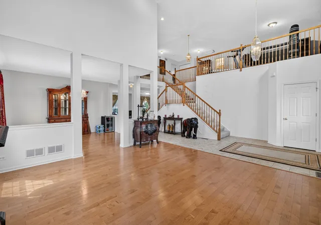 Photo 3 of Single family home for sale at 24501 Bay Crk Ln, Plainfield, IL 60586 | MLS# 12688588 | Listing updated on 2026-07-09