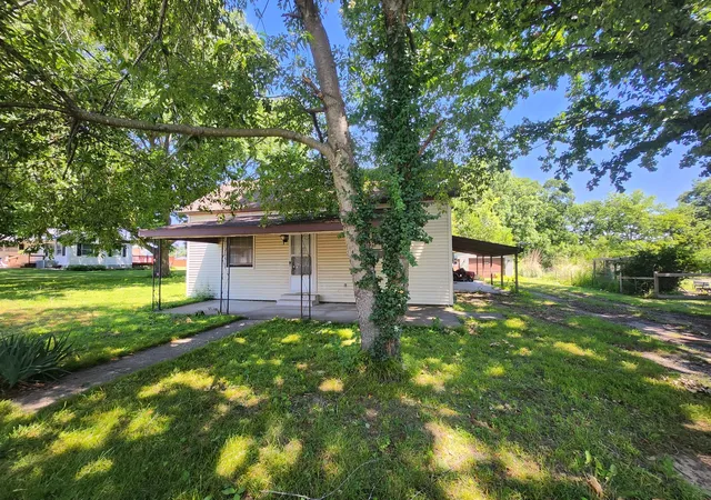 Homes for sale in Pinckneyville, IL | 33 Cripple Creek Rd, Pinckneyville, IL 62274 | MLS# 12688594