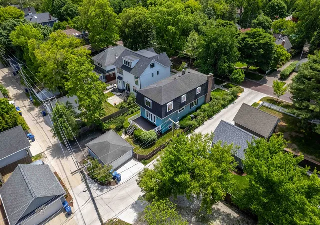 4th image of 1822 Walnut Ave, Wilmette, IL 60091 | MLS# 12688599