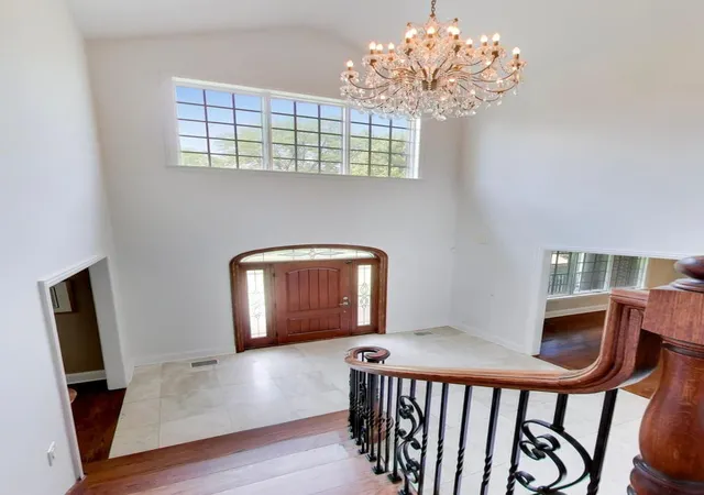 3rd image of 73 Locust Rd, Winnetka, IL 60093 | MLS# 12688601
