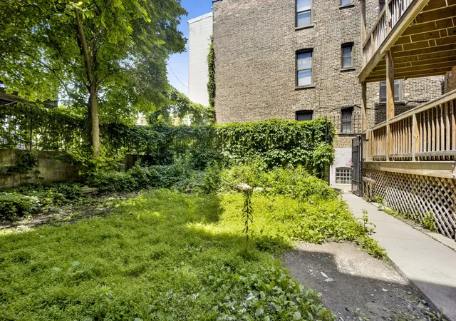 Homes for sale in Chicago, IL | 1404 W Flournoy St #3, Chicago, IL 60607 | MLS# 12688648