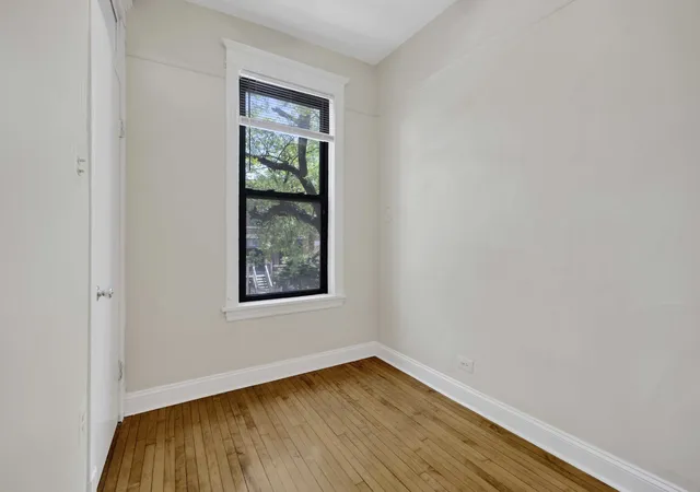 Homes for sale in Chicago, IL | 616 S Loomis St, Chicago, IL 60607