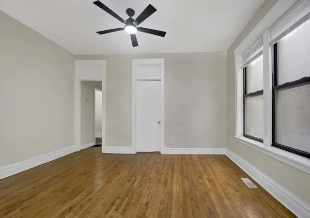 Homes for sale in Chicago, IL | 614 S Loomis St, Chicago, IL 60607