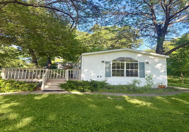 Photo 1 of Manufactured home for sale at 1009 Bay Rd #23, Mc Henry, IL 60051 | MLS# 12688726 | Listing updated on 2026-09-15