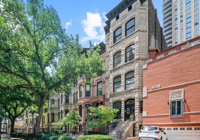 Homes for sale in Chicago, IL | 818 N Dearborn St #BR, Chicago, IL 60610 | MLS# 12688735