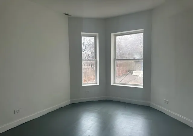 Homes for sale in Chicago, IL | 4035-37 W Harrison St, Chicago, IL 60624 | MLS# 12688738