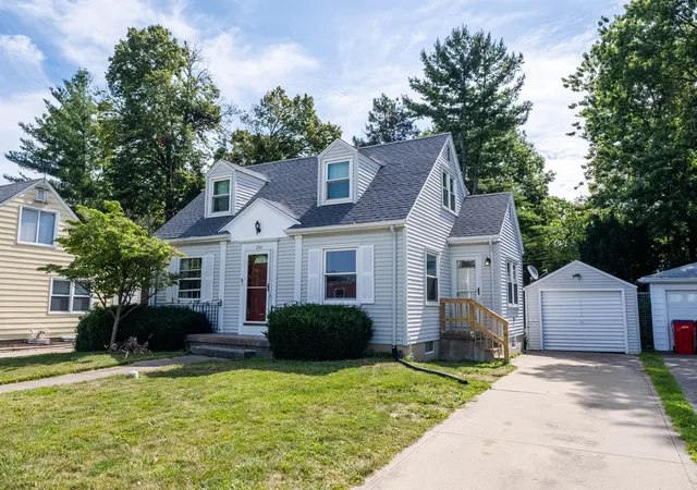 1st image of 724 S New St, Champaign, IL 61820 | MLS# 12688745
